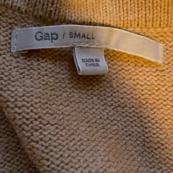 Womens Sweaters - Picture 5 of 6